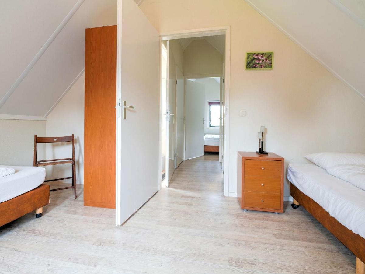 Serene Holiday Home In Gaasterl N Sleat Sondel Eksteriør bilde